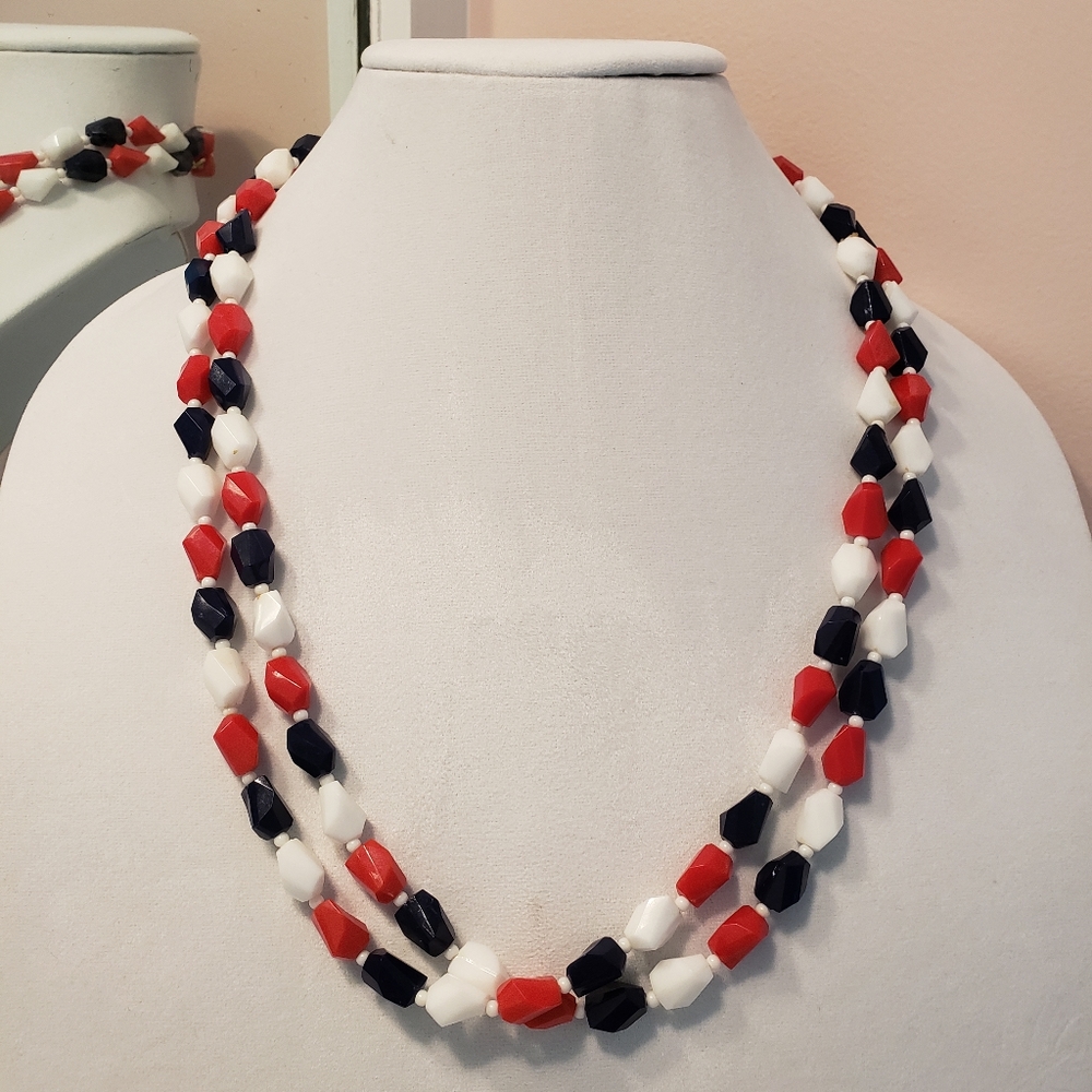 Vintage Red White & Blue Bead Necklace